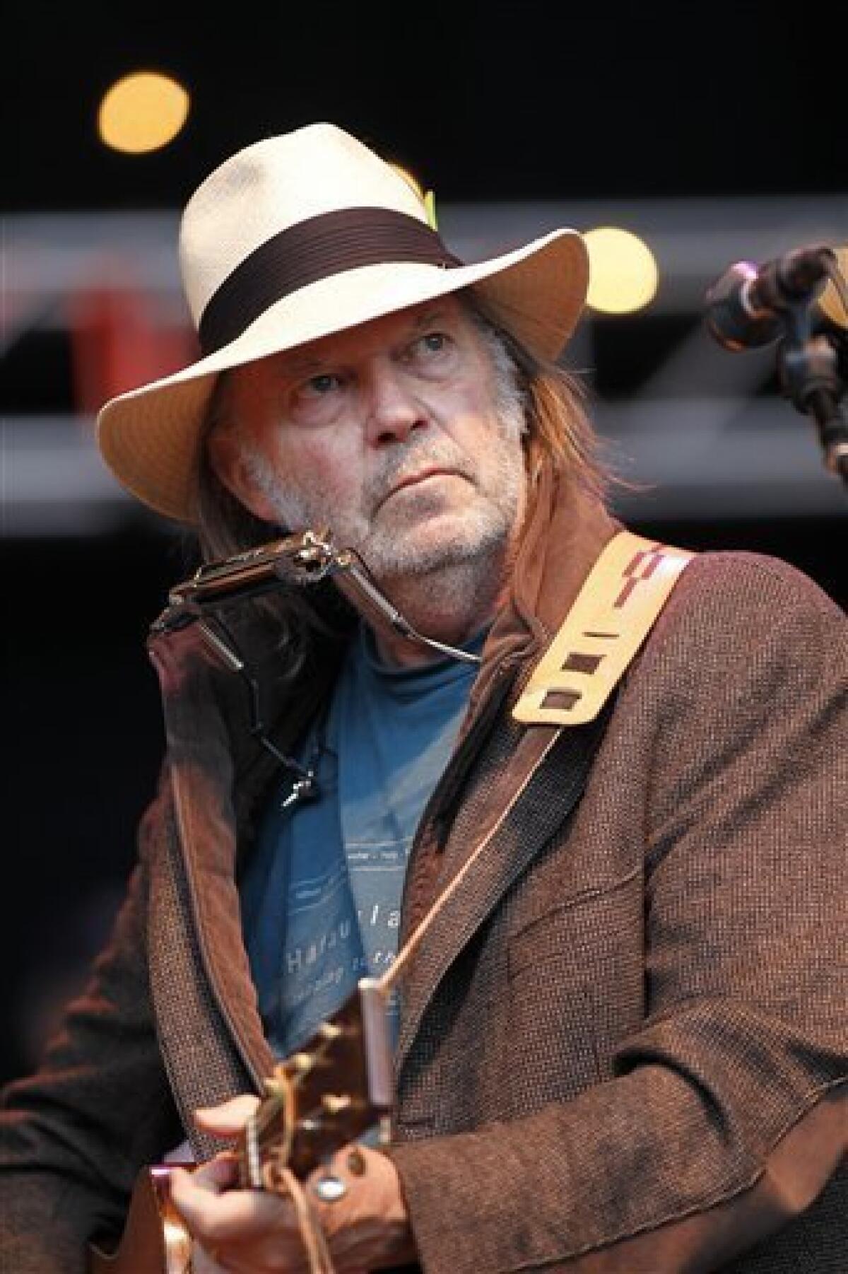 Neil Young heads to the country on 'A Treasure' - The San Diego